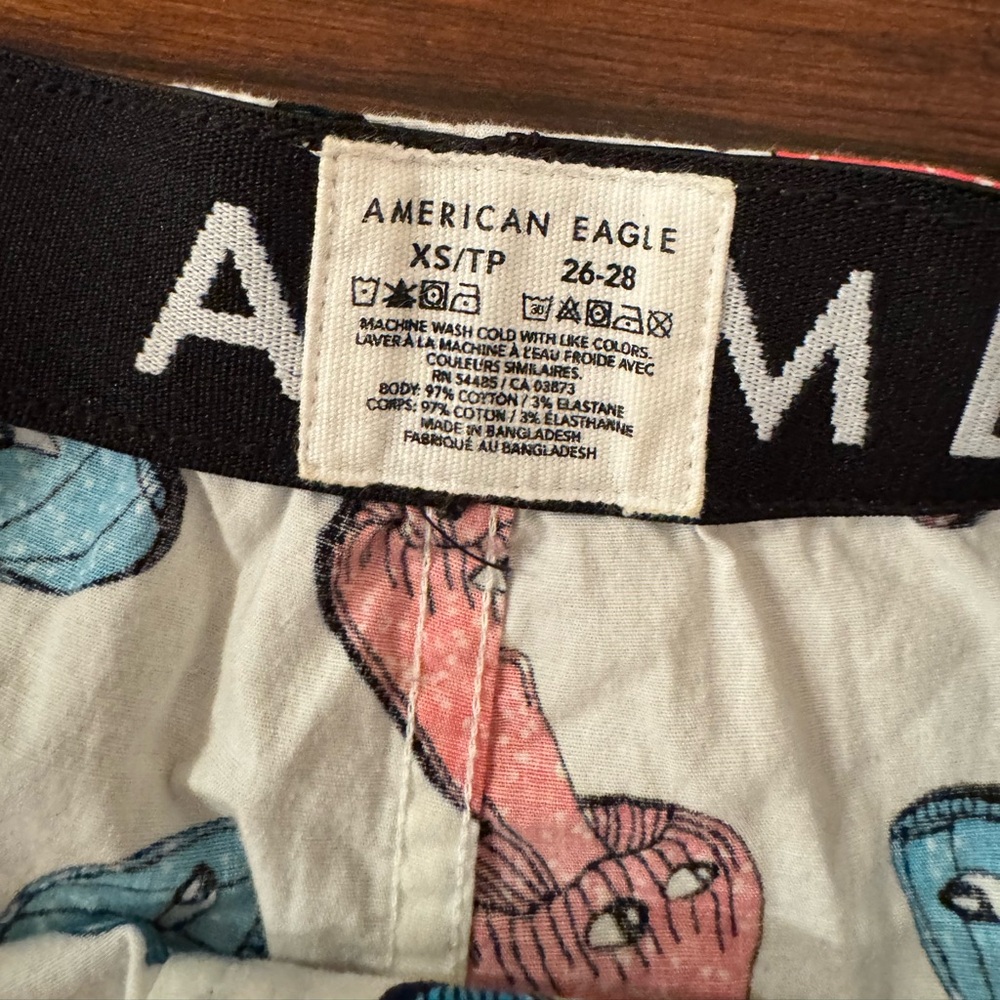 American Eagle Pink and Blue Mushroom men’s boxers size XS - Picture 2 of 2